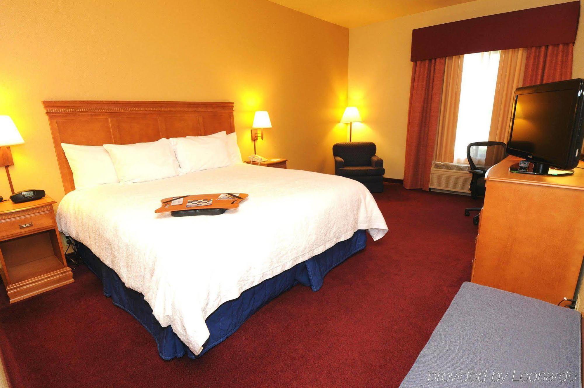 Hampton Inn בוזמן מראה חיצוני תמונה