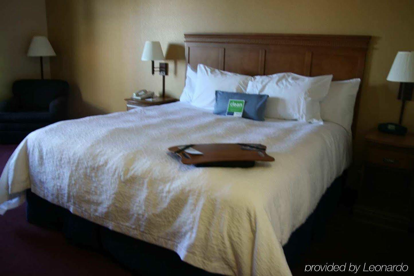 Hampton Inn בוזמן מראה חיצוני תמונה